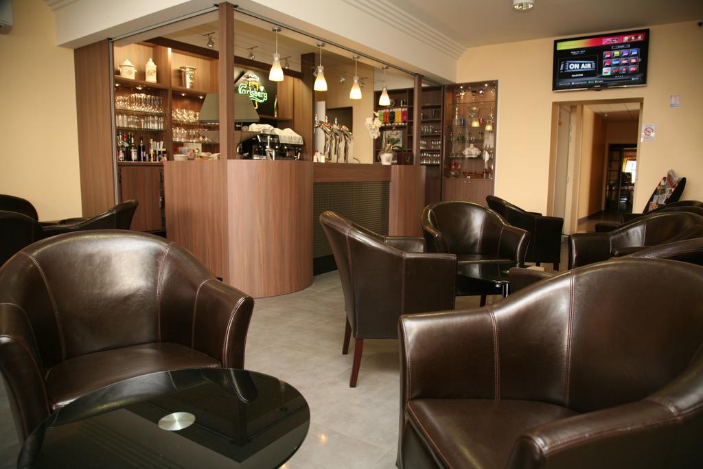 Logis Hotel- Restaurant La Renaissance Baccarat Екстериор снимка