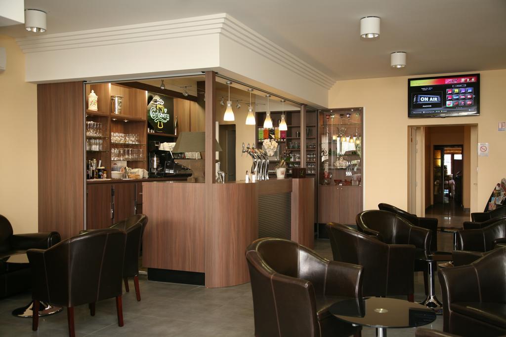 Logis Hotel- Restaurant La Renaissance Baccarat Екстериор снимка